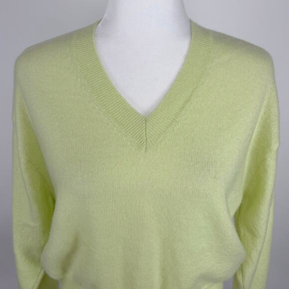 Crush Cashmere V-Neck Long Sleeve Lightweight Sweater Size XS - Picture 3 of 9